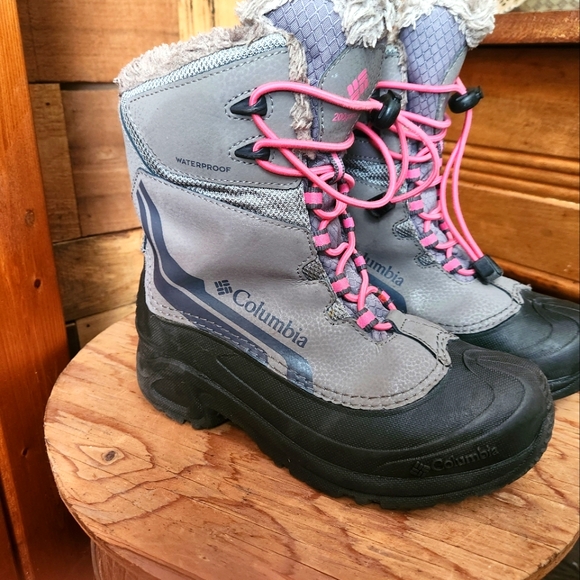 COLUMBIA 200GMS SNOW BOOTS-WATERPROOF PINK/GREY-SIZE 4- SEE DESCRIPTION - Picture 3 of 9
